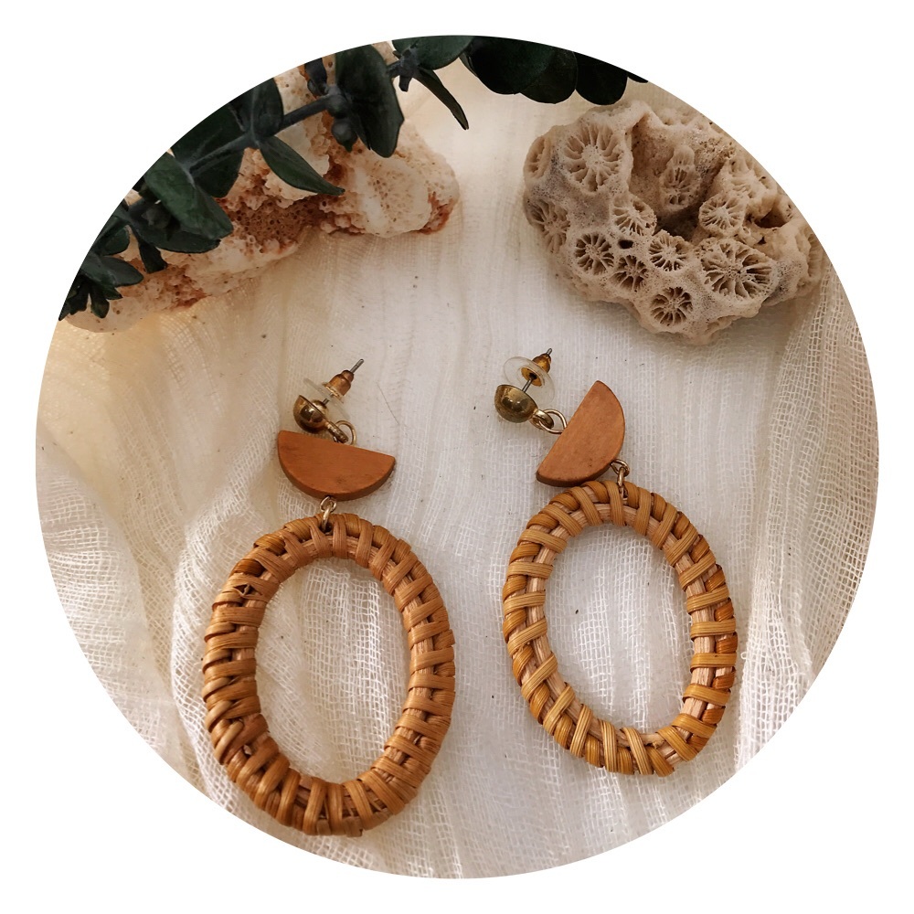 Earrings, handcrafted, straw, wood, accessories